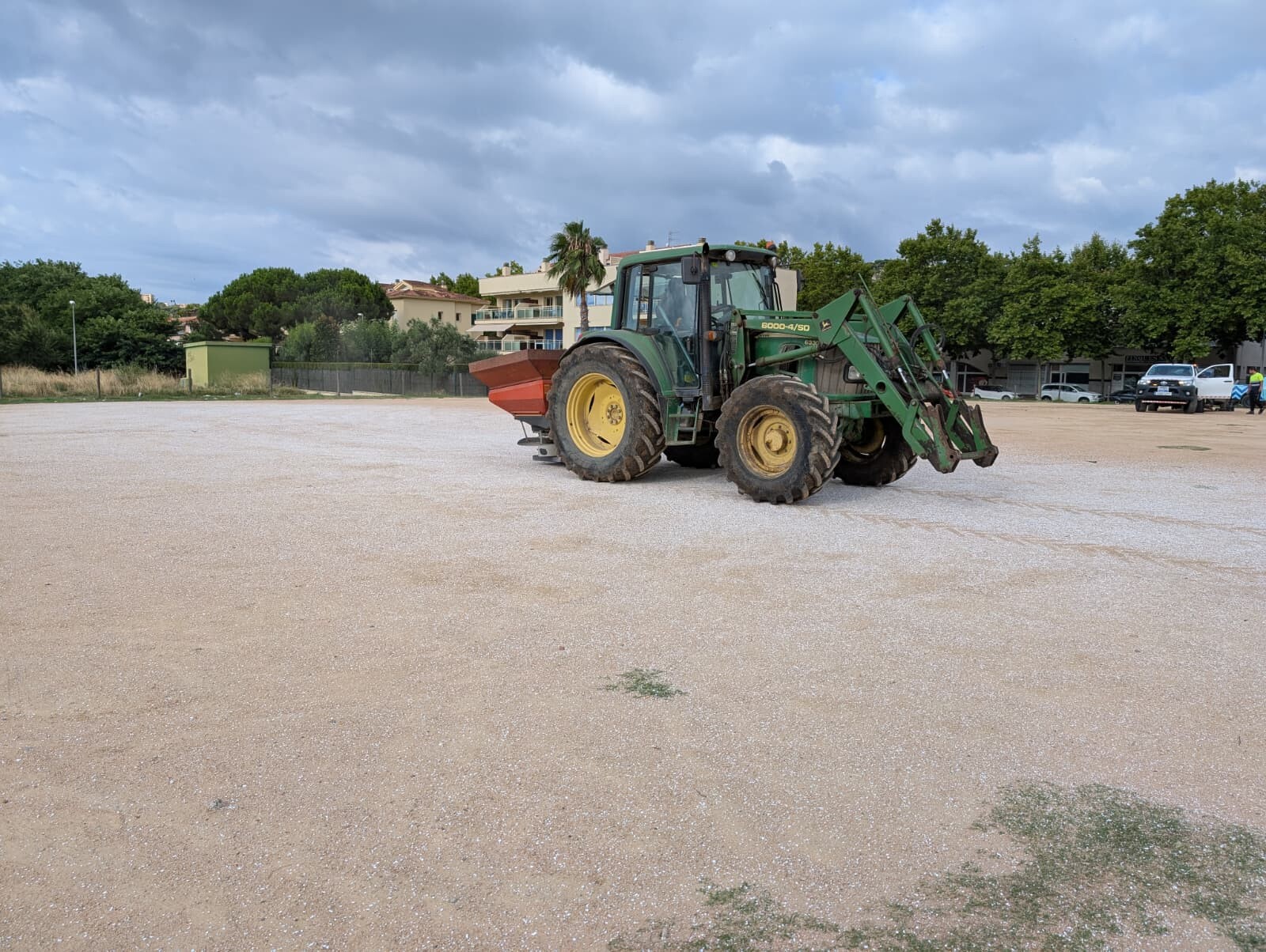 Tractament antipols al pàrquing municipal de l'Avinguda Vall d'Aro